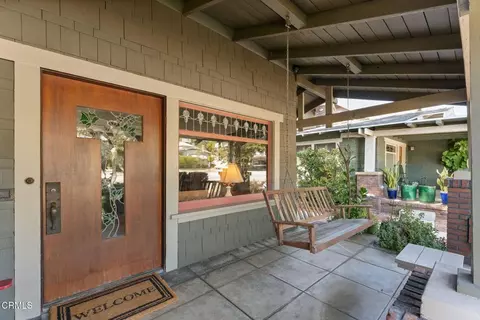 Exterior - 627 S Marengo Ave, Pasadena, CA 91106 photo 2 of 5