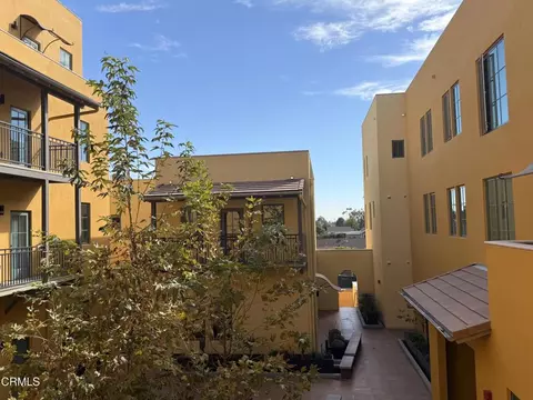 1878 E Walnut St #201, Pasadena, CA 91107 photo 4