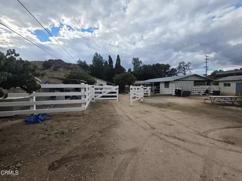 9735 Wheatland Ave, Sunland, CA 91040