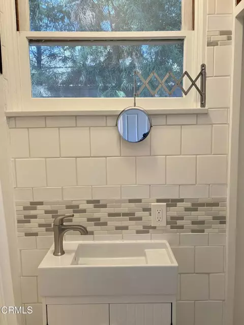 Bath - 206 Madeline Dr, Monrovia, CA 91016 photo 1 of 4
