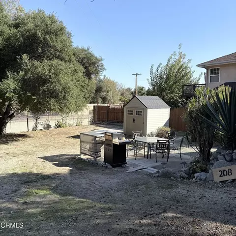 Exterior - 206 Madeline Dr, Monrovia, CA 91016 photo 3 of 4