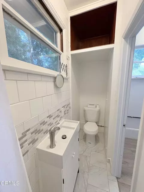 Bath - 206 Madeline Dr, Monrovia, CA 91016 photo 2 of 4