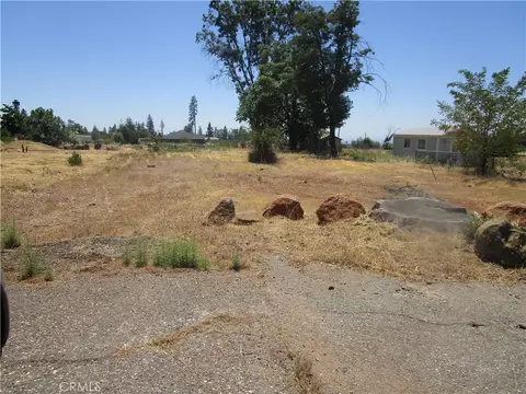 5929 Oliver Rd, Paradise, CA 95969