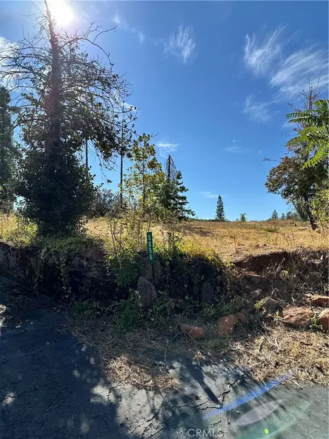 5856 Grape Ln, Paradise, CA 95969