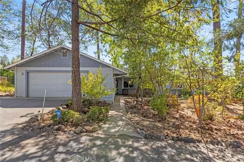 906 Central Park Dr, Paradise, CA 95969