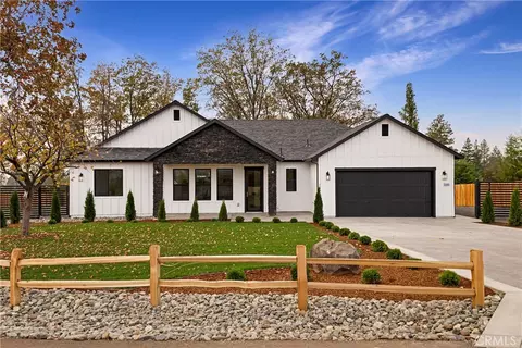 5085 Country Club Dr, Paradise, CA 95969