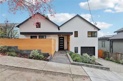 526 Klamath St, Brisbane, CA 94005