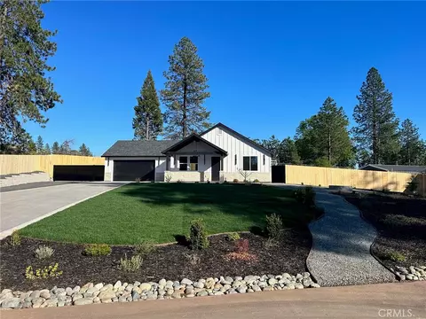 6622 Dolores Dr, Paradise, CA 95969