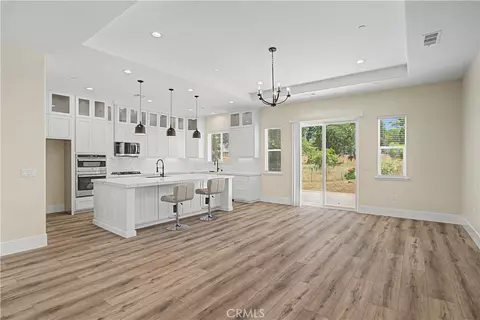 Living - 3997 Skyview, Paradise, CA 95969 photo 5 of 8
