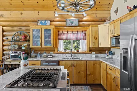 Kitchen - 4592 Wendlis Rd, Forest Ranch, CA 95942 photo 5 of 5