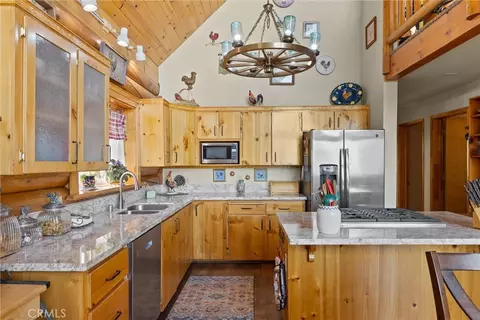 Kitchen - 4592 Wendlis Rd, Forest Ranch, CA 95942 photo 3 of 5