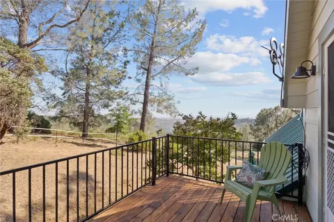 Exterior - 4592 Wendlis Rd, Forest Ranch, CA 95942 photo 4 of 15