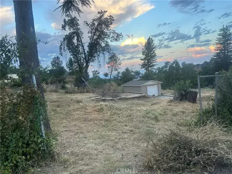 462 Horseshoe Hl, Paradise, CA 95969