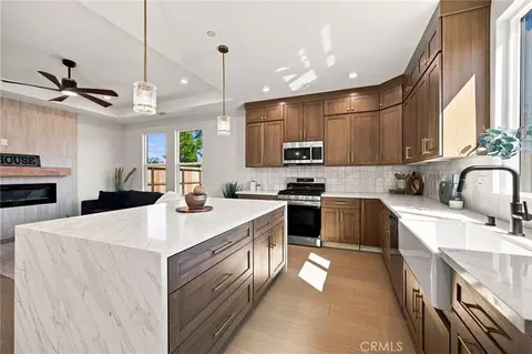 Kitchen - 5442 S Libby Rd, Paradise, CA 95969 photo 4 of 4