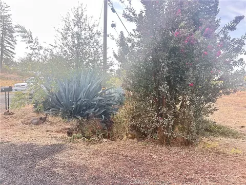 5821 Deerpark Ln, Paradise, CA 95969 photo 8