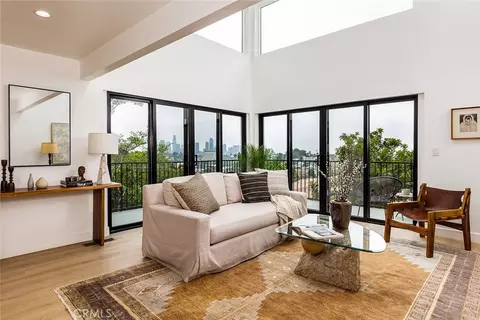 1661 Mohawk St, Los Angeles, CA 90026