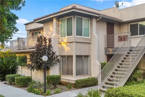 811 Cinnamon Ln, Duarte, CA 91010