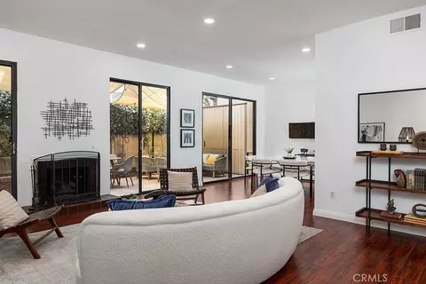 783 S Orange Grove Blvd #2, Pasadena, CA 91105