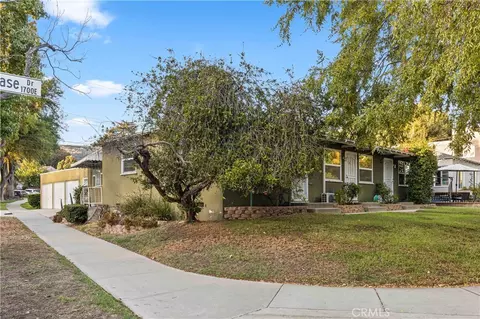 1717 E Chevy Chase, Glendale, CA 91206