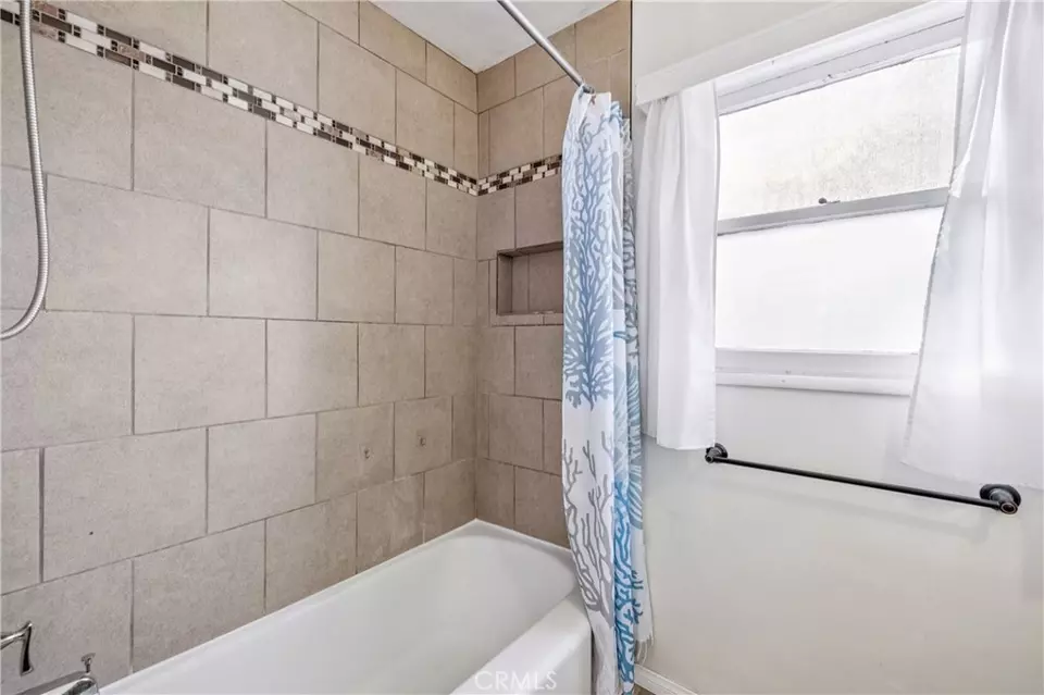 Bath - 13701 Russell, Whittier, CA 90602 photo 1 of 3