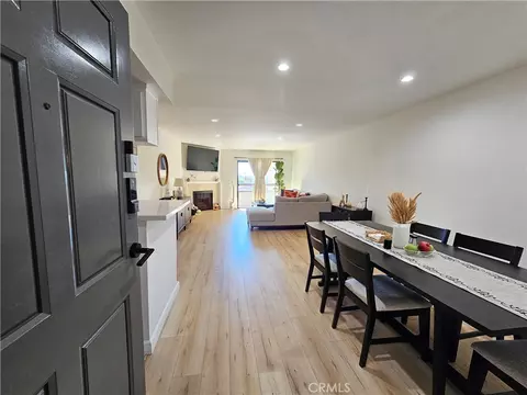 424 Oak St #324, Glendale, CA 91204