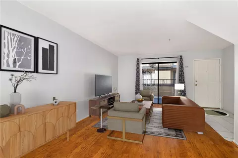 1814 8th UNIT L, Monrovia, CA 91016