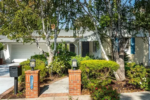 1737 Opechee Way, Glendale, CA 91208