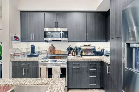 Kitchen - 2520 Valentina #6, Commerce, CA 90040 photo 2 of 3