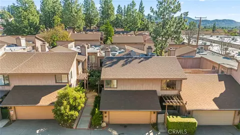 33 Northwoods Ln, La Crescenta, CA 91214