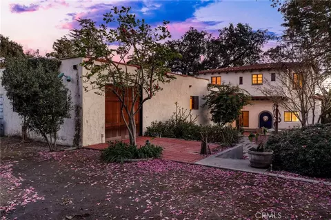 725 W Hillcrest Blvd, Monrovia, CA 91016