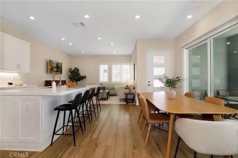 27512 Golden Currant Pl, Valencia, CA 91381