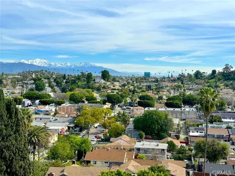 4755 Templeton St #2210, Los Angeles, CA 90032