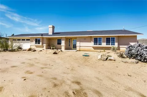 8444 Acoma Trl, Yucca Valley, CA 92284
