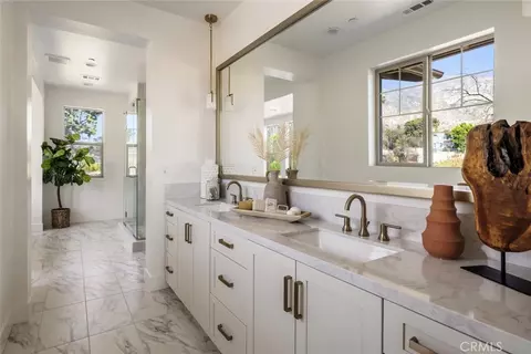 Bath - 181 E Palm St E, Altadena, CA 91001 photo 1 of 4