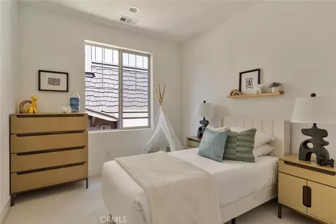 Bedroom - 187 E Palm St E, Altadena, CA 91001 photo 3 of 4