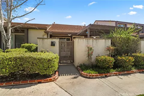 24662 Golfview Dr, Valencia, CA 91355