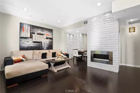 879 Michigan #G, Pasadena, CA 91107