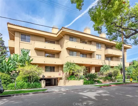 221 S Oak Knoll Ave #202, Pasadena, CA 91101