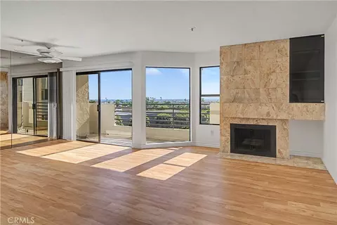 280 Cagney Ln #207, Newport Beach, CA 92663