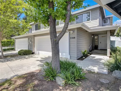 1520 Creekside Ct #B, Pasadena, CA 91107