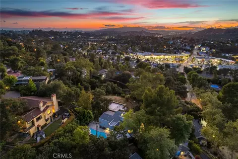 468 Sycamore Gln, Pasadena, CA 91105