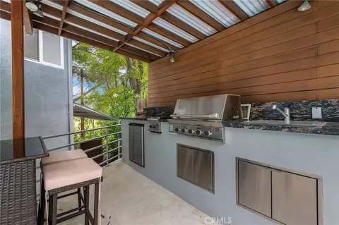 Exterior - 468 Sycamore Gln, Pasadena, CA 91105 photo 13 of 23