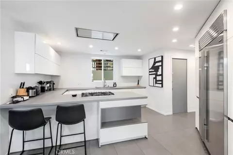 Kitchen - 468 Sycamore Gln, Pasadena, CA 91105 photo 1 of 5