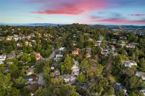 View/Area - 468 Sycamore Gln, Pasadena, CA 91105 photo 9 of 10