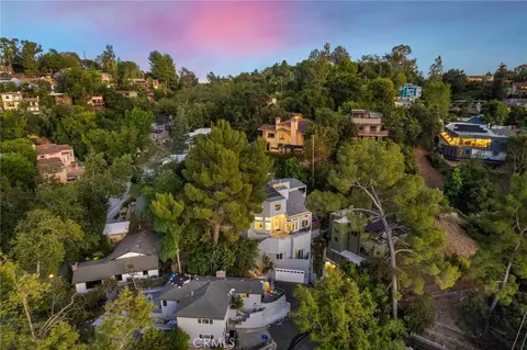 View/Area - 468 Sycamore Gln, Pasadena, CA 91105 photo 8 of 10