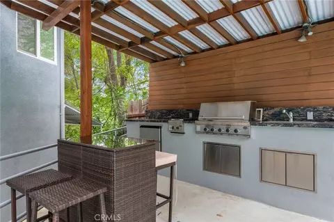 Exterior - 468 Sycamore Gln, Pasadena, CA 91105 photo 12 of 23