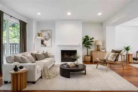 6300 Honolulu #205, La Crescenta, CA 91214