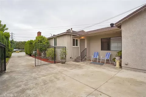 Exterior - 3227 E Del Mar Blvd, Pasadena, CA 91107 photo 4 of 8