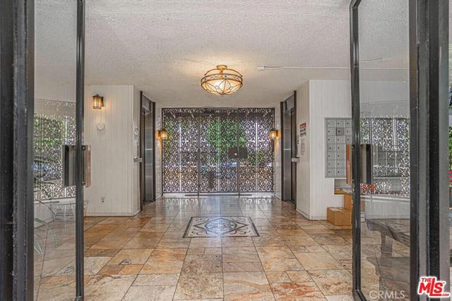 Undisclosed, Los Angeles, CA 90020