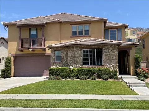 885 E Manresa, Azusa, CA 91702